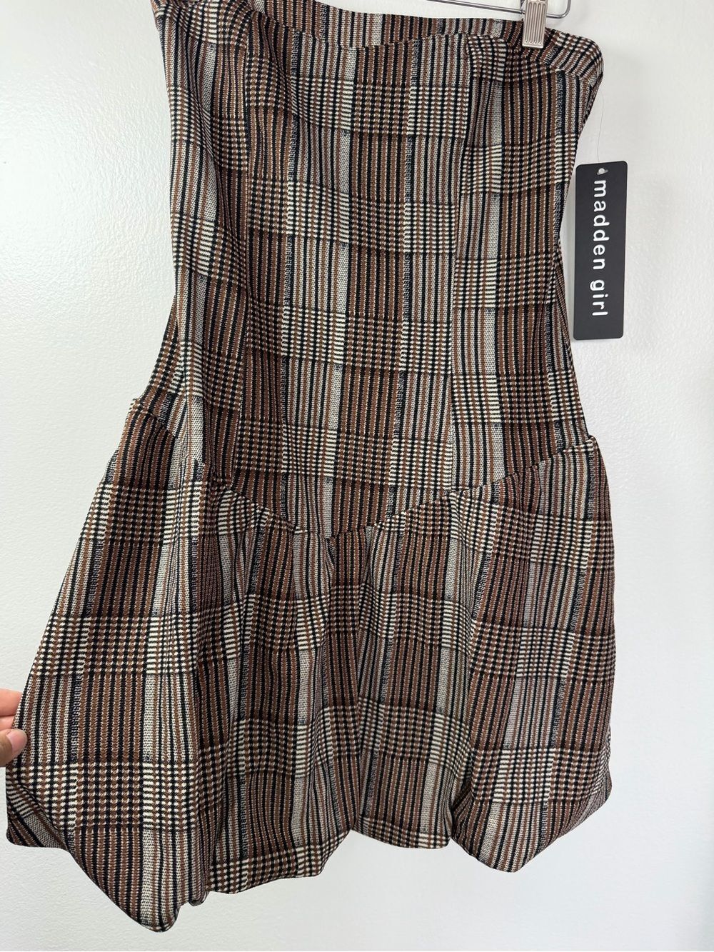 Madden Girl Womens M Brown Plaid Strapless Mini Dress Drop Waist Ruffle NWT - Picture 3 of 6